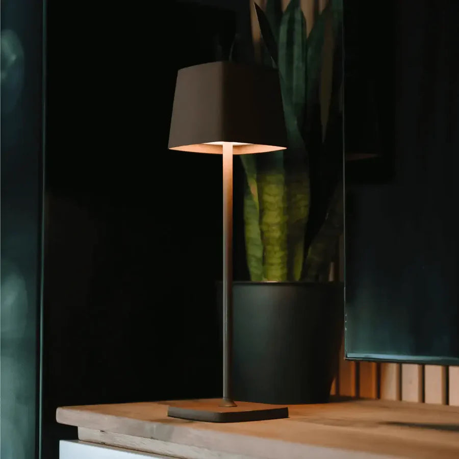 HOME GADGET® - Elo Modern Table Lamp